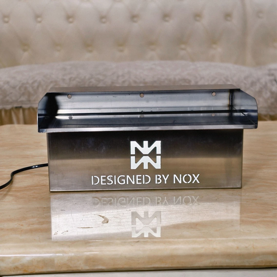 不锈钢瀑布出水口流水槽发光logo定制