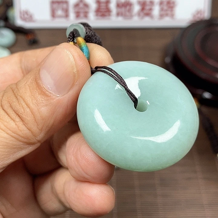 颈饰未镶嵌翡翠天然翡翠玉A货配证书
