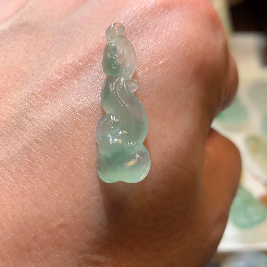 定制翡翠未镶嵌翡翠