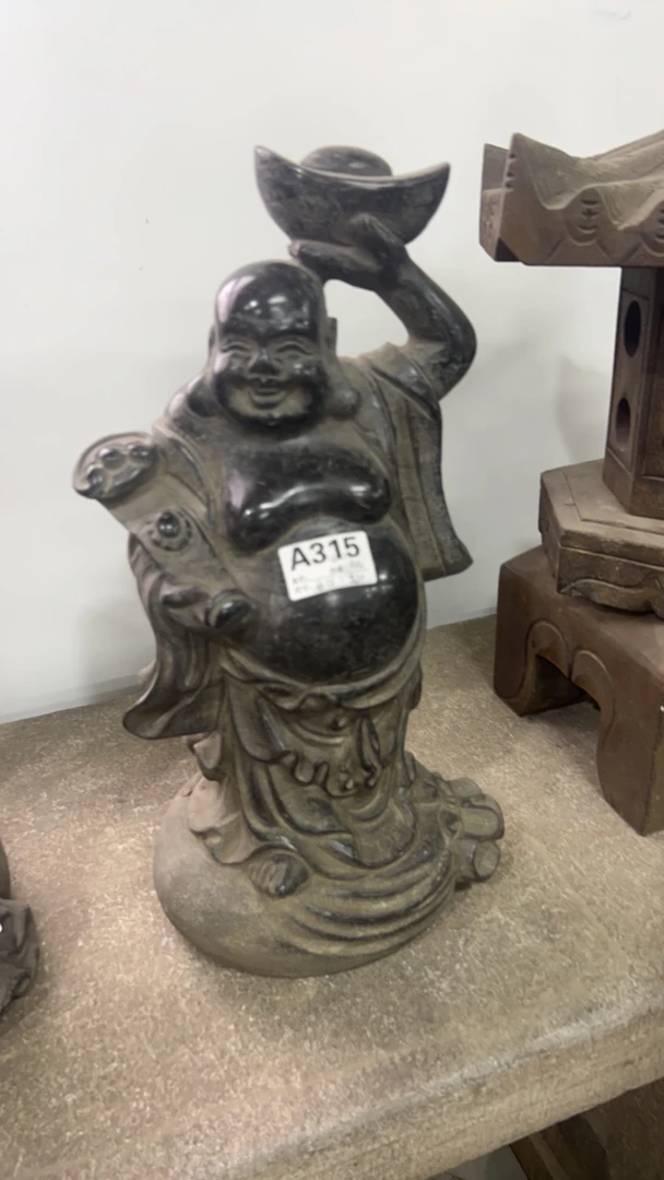 弥勒佛石像石雕。