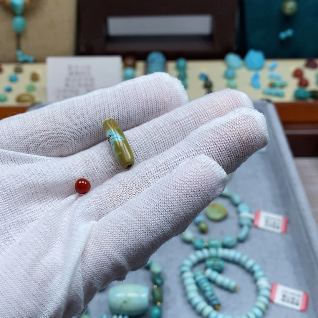 未镶嵌配饰南红玛瑙