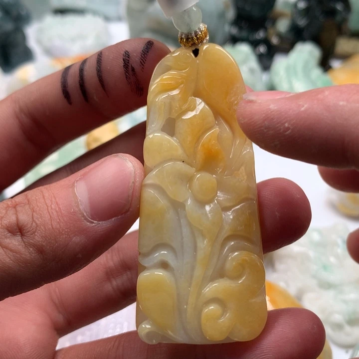 翡翠未镶嵌颈饰保真天然a货翡翠