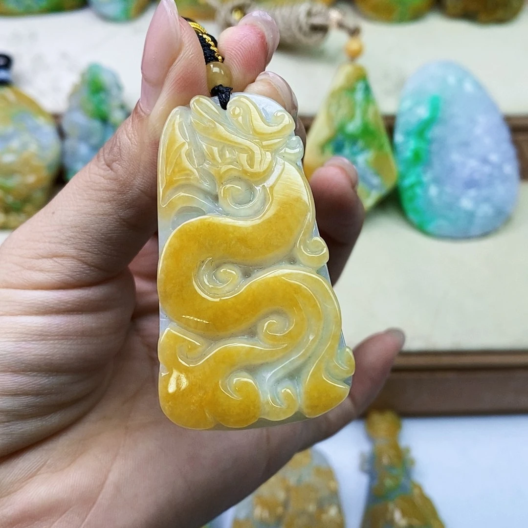 颈饰未镶嵌翡翠翡翠