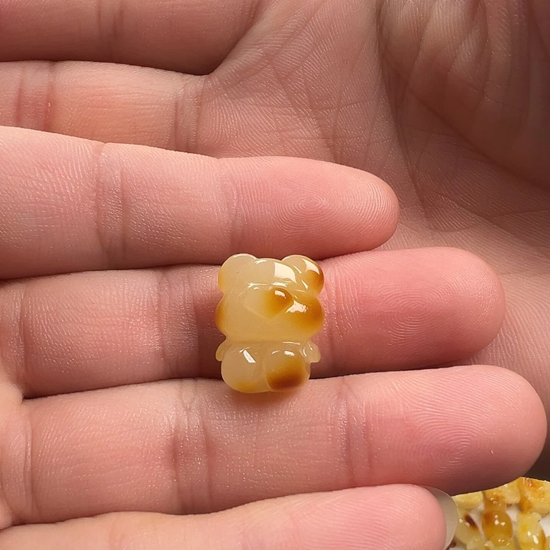 蜜蜡颈饰未镶嵌小熊（打孔不退换）