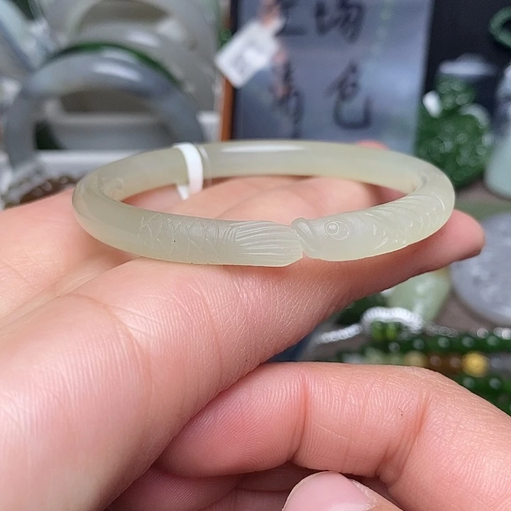 和田玉未镶嵌手镯54 55