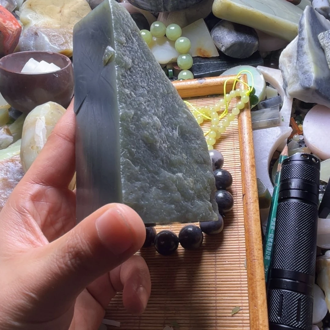 和田玉（糖玉）未镶嵌挂件