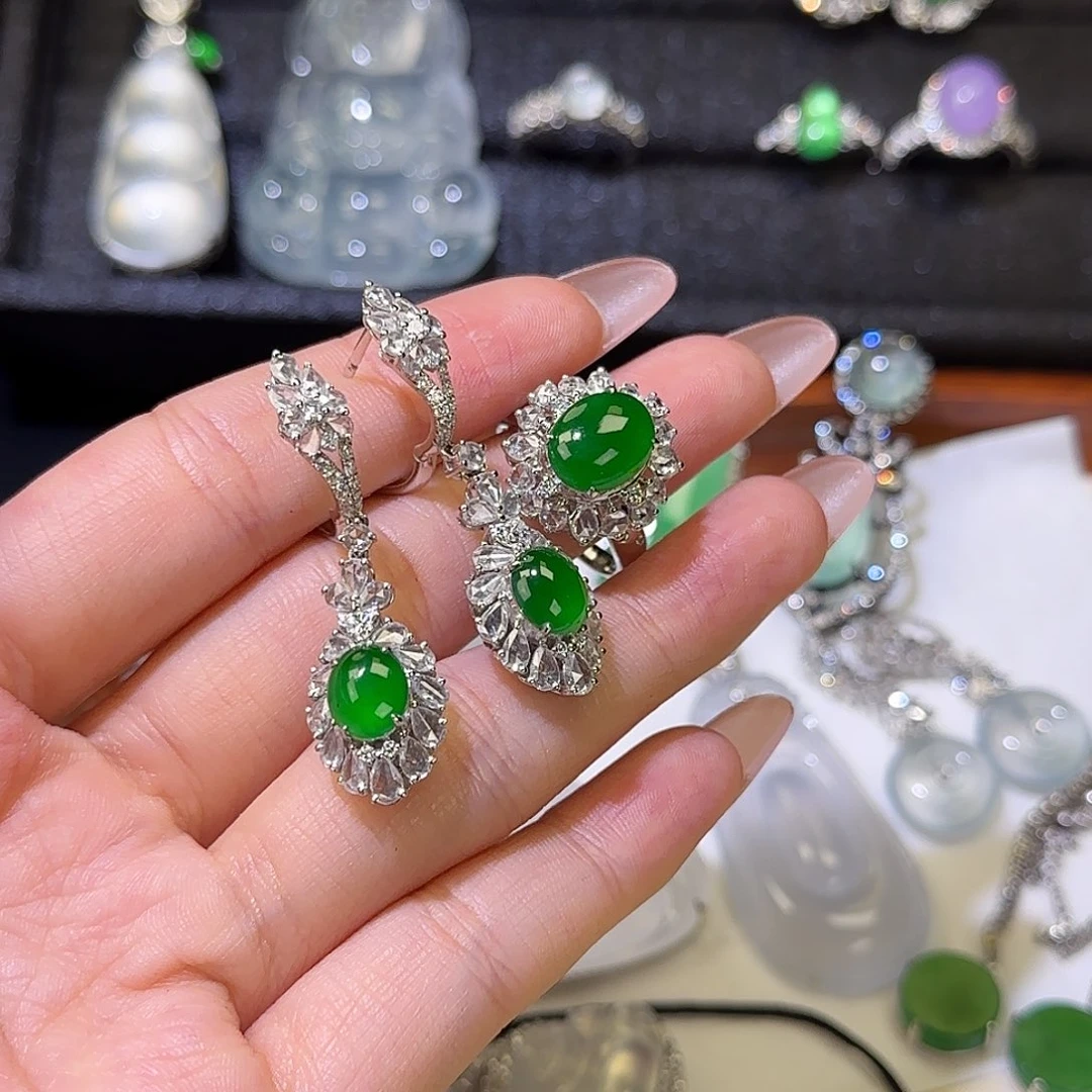 翡翠18K金镶嵌戒指套装