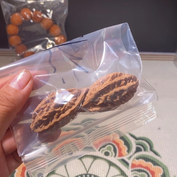 硕***·文玩核桃吊坠…………