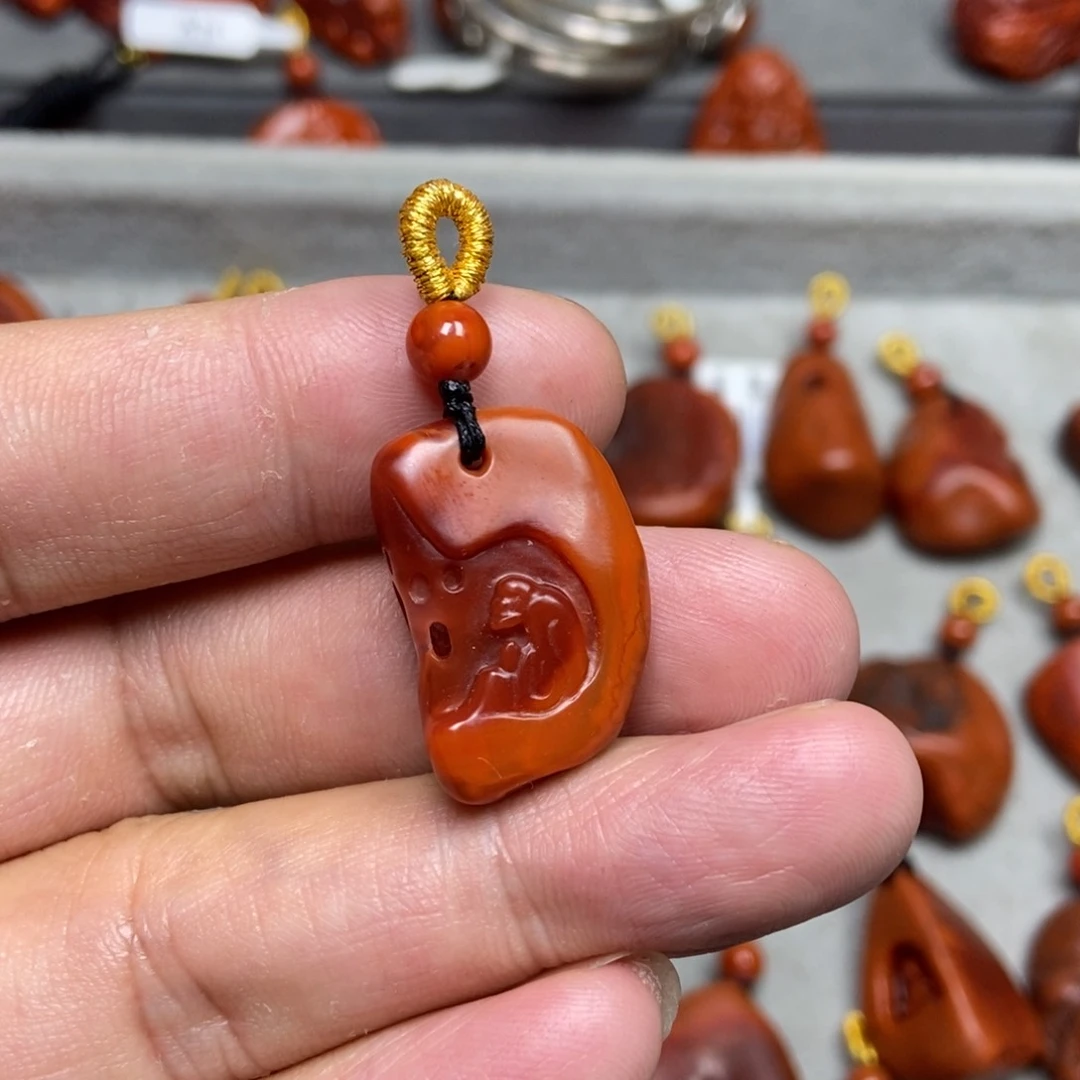南红玛瑙吊坠(不含链)未镶嵌