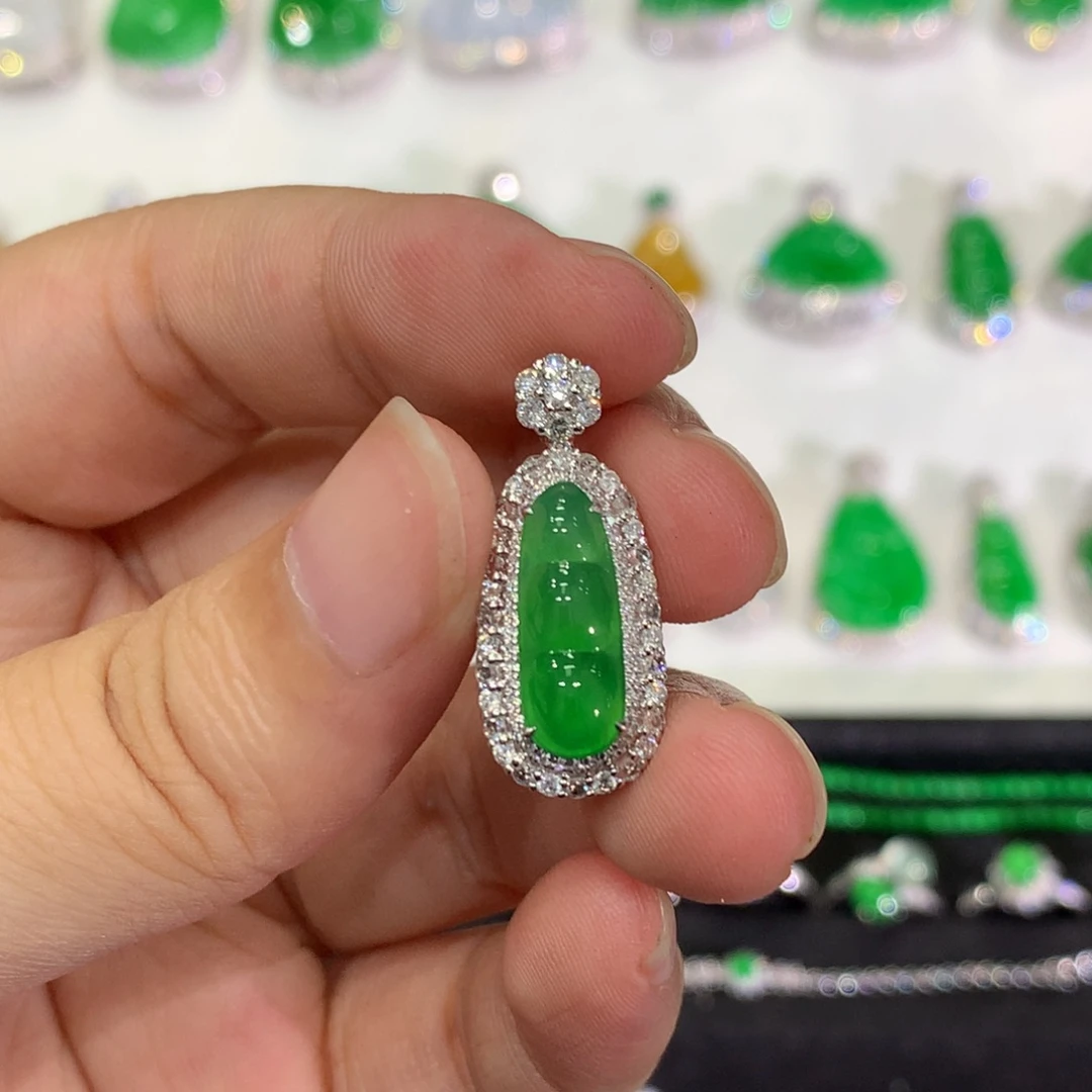 翡翠18K金镶嵌吊坠(不含链)吊坠