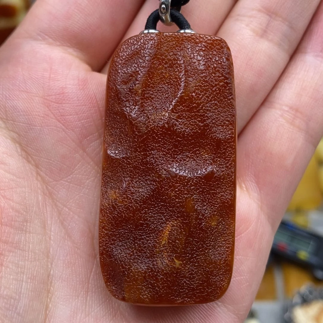 未镶嵌琥珀珠宝奇石