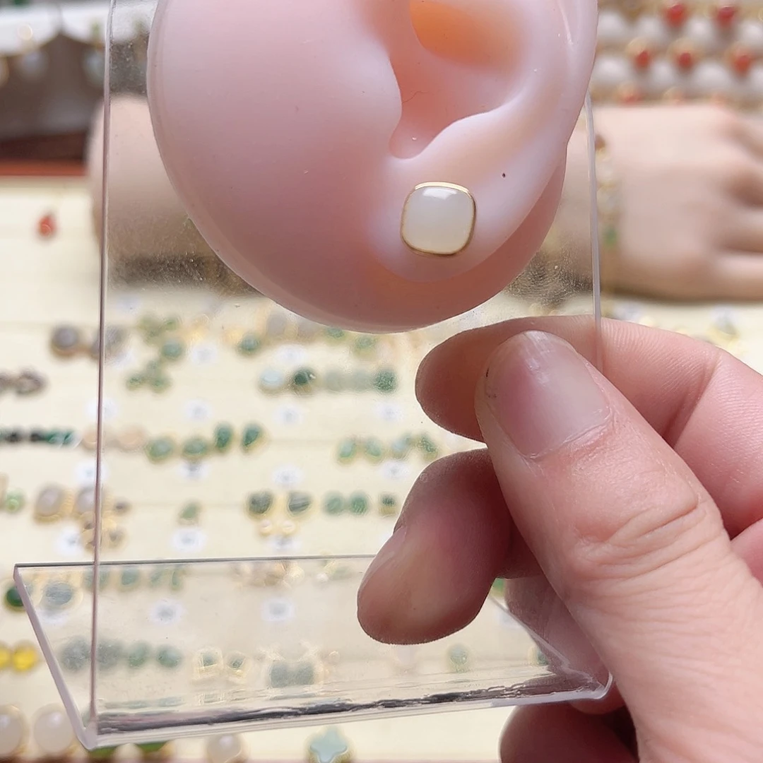 和田玉银S925镶嵌耳饰