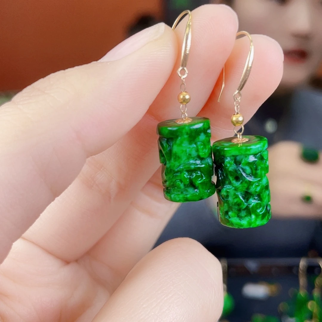 翡翠18K金镶嵌耳饰