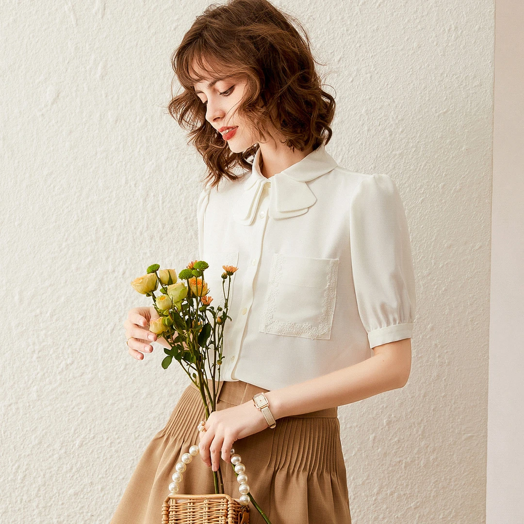 白鹿语夏款简约纯色甜美温柔泡泡袖层叠花瓣翻领衬衣衬衫WYU36334