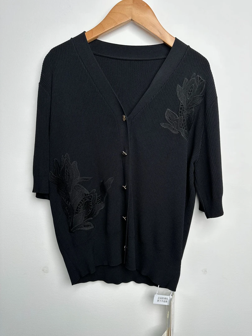 黑色新款时尚休闲v领开衫针织衫短袖（XZ02983V0）【068】