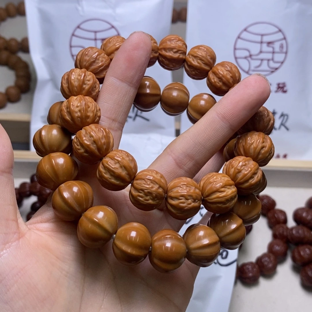 文玩核桃手串京八棱 二代鲨鱼