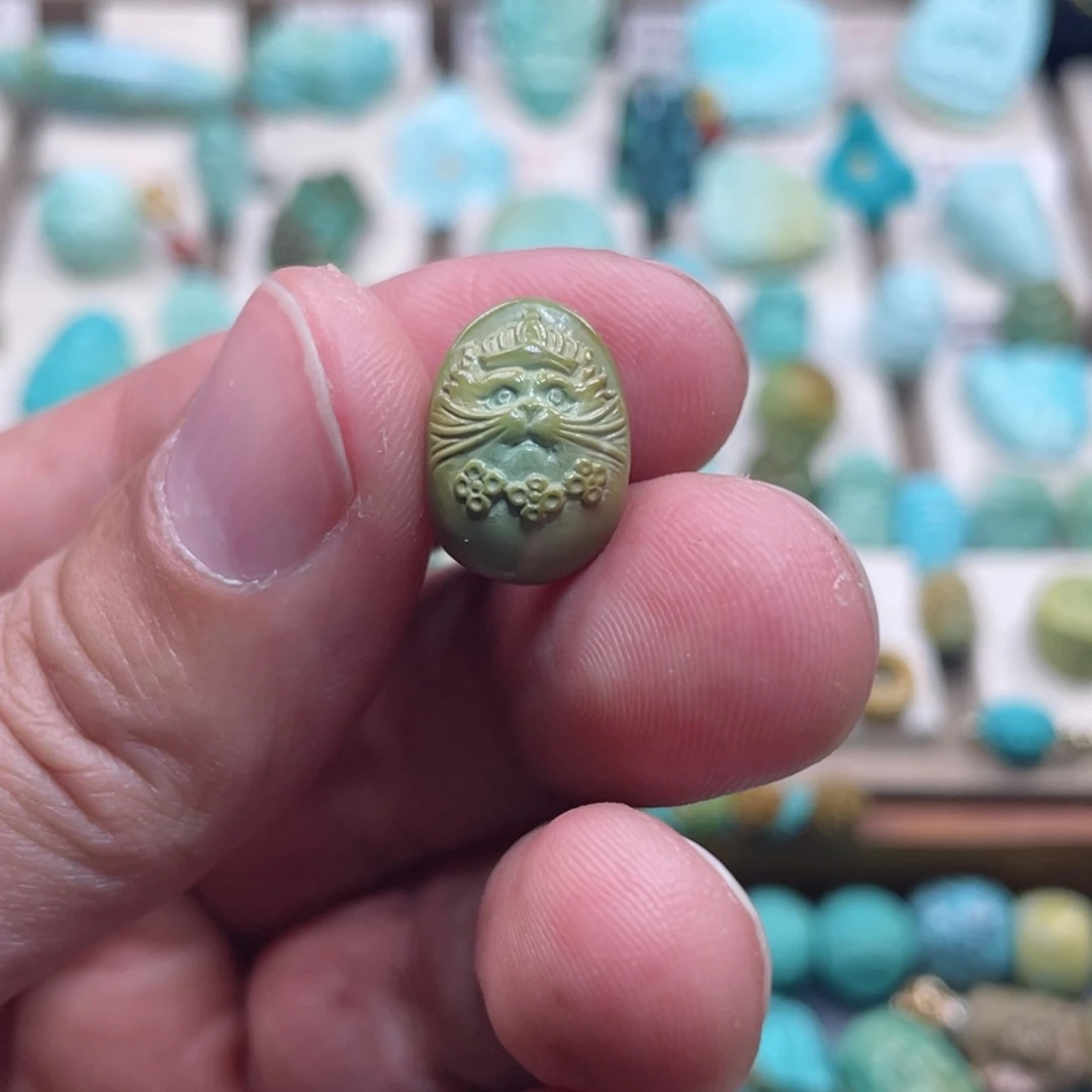 绿松石配饰未镶嵌