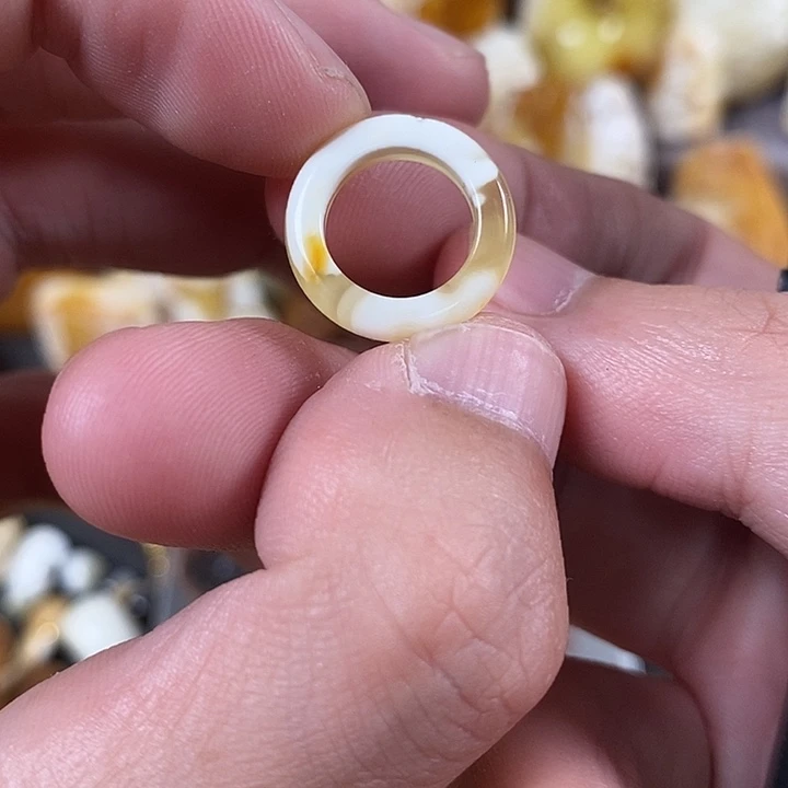 未镶嵌琥珀裸石我