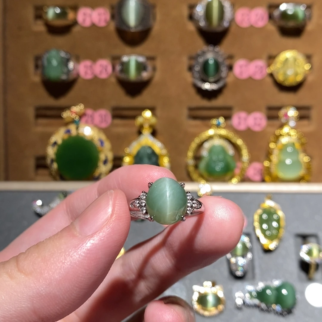 和田玉未镶嵌戒指