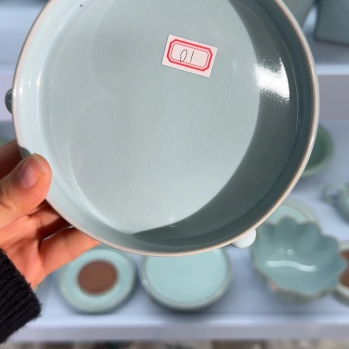 微瑕天青手工三足洗