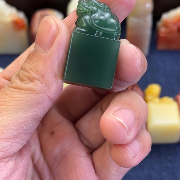 多***波印石寿山石西安绿