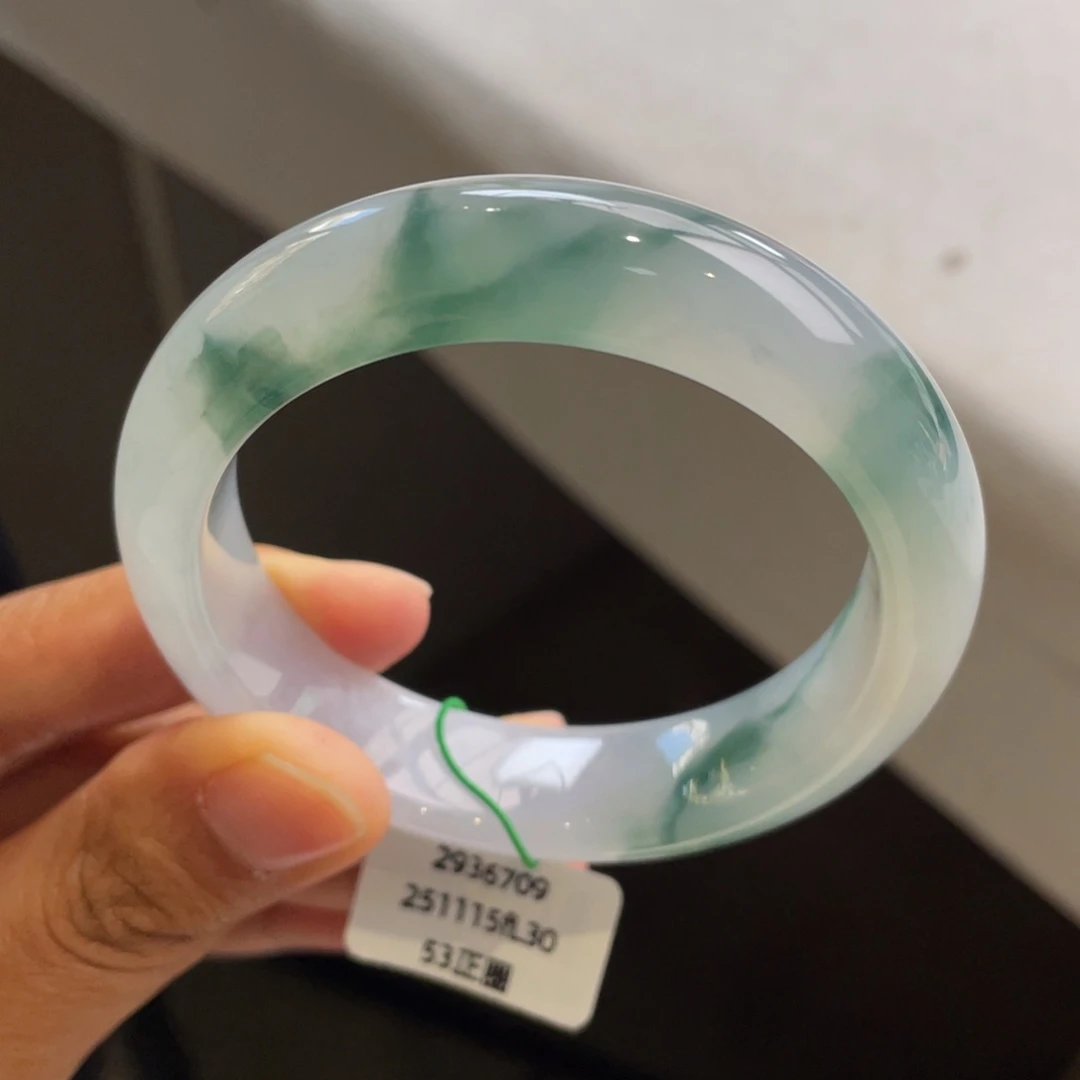 翡翠未镶嵌手镯冰胶飘花手镯