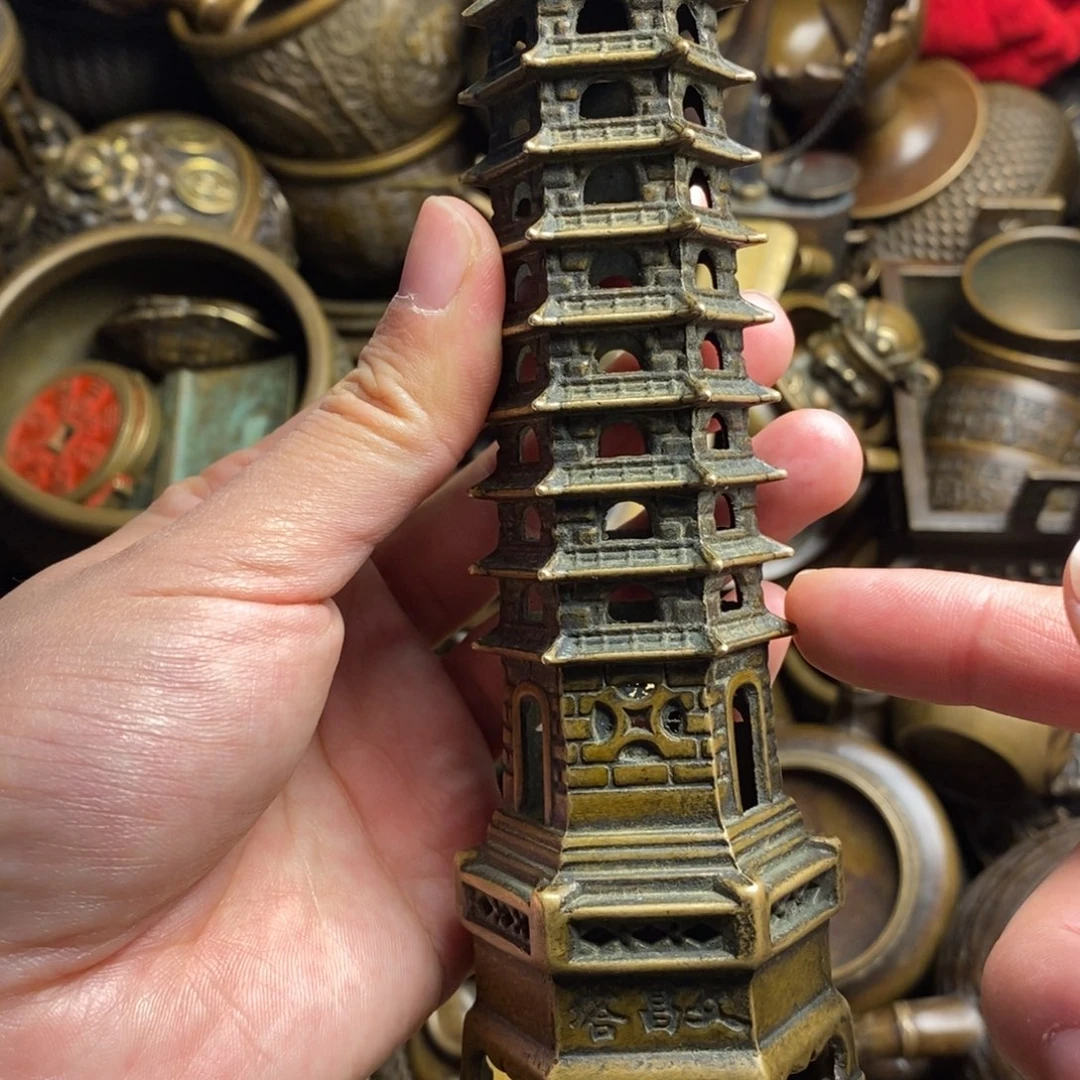 精美铜器做工精良