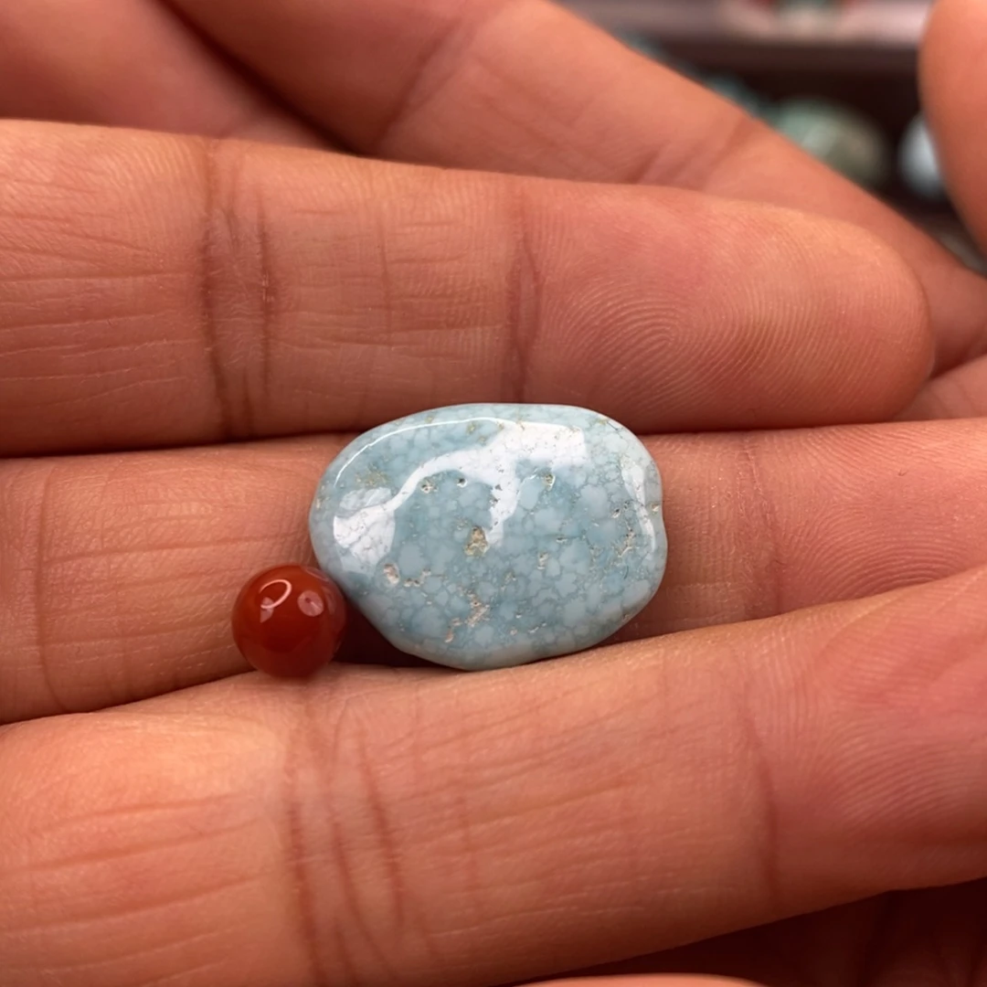 南红玛瑙未镶嵌珠宝奇石