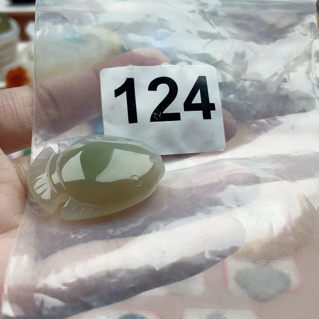 合金颈饰玛瑙/玉髓向**木