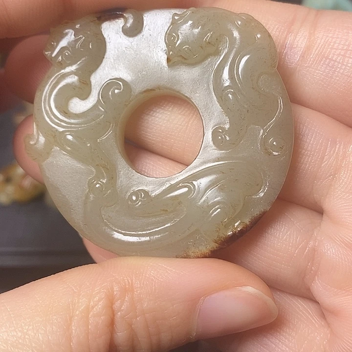 和田玉（糖玉）车挂未镶嵌真****在