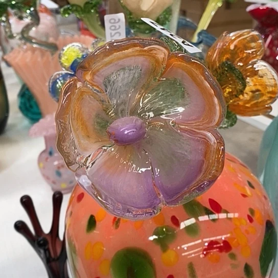 琉璃花瓶高48厘米宽9厘米