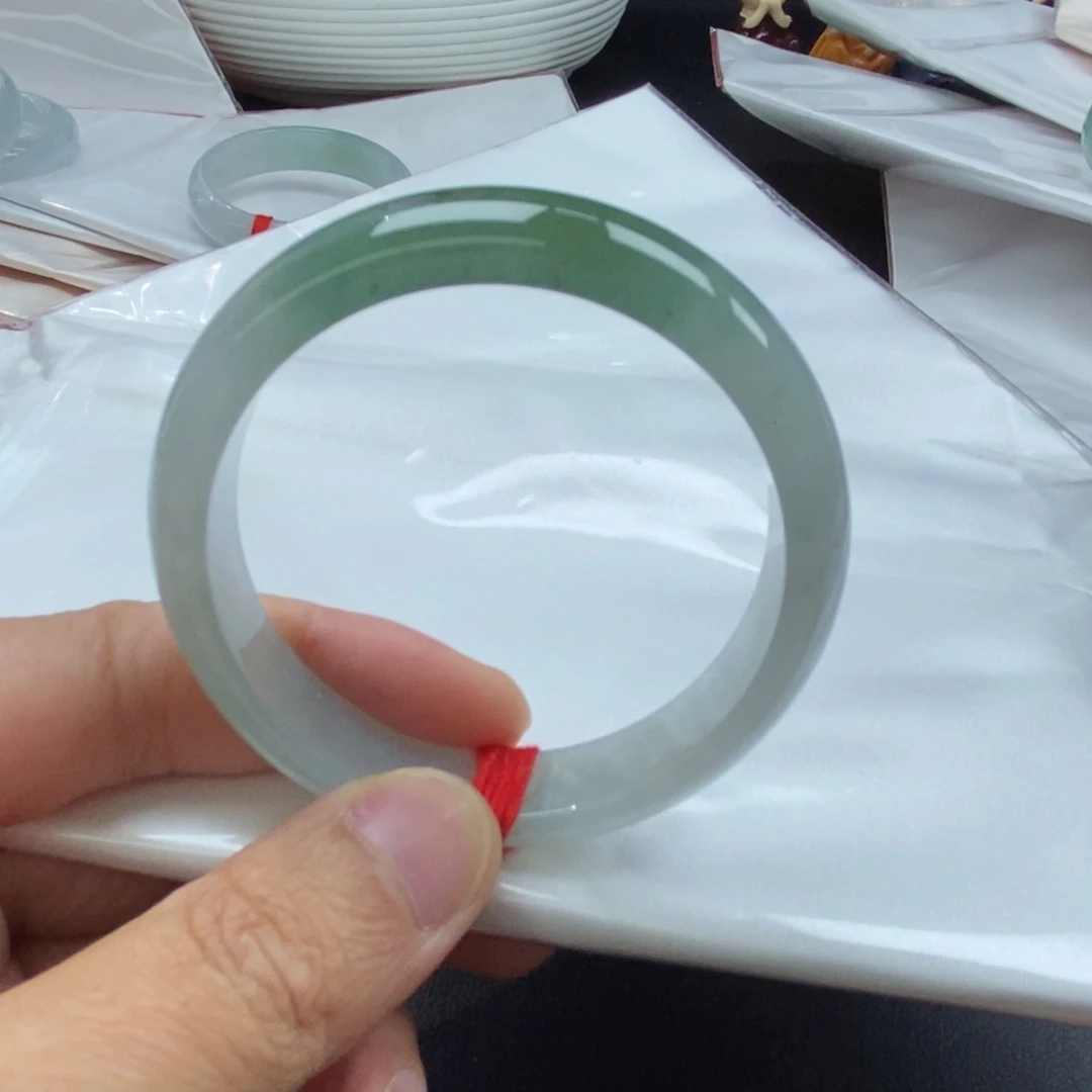 翡翠未镶嵌手镯天然缅甸翡翠手镯A货