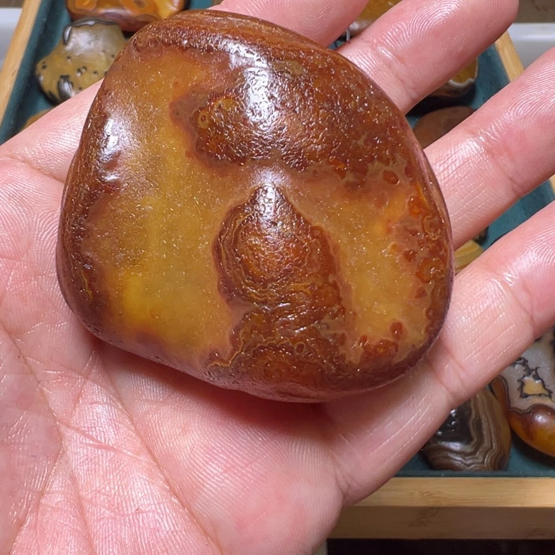 晓***月瓷片马达加斯加奇石