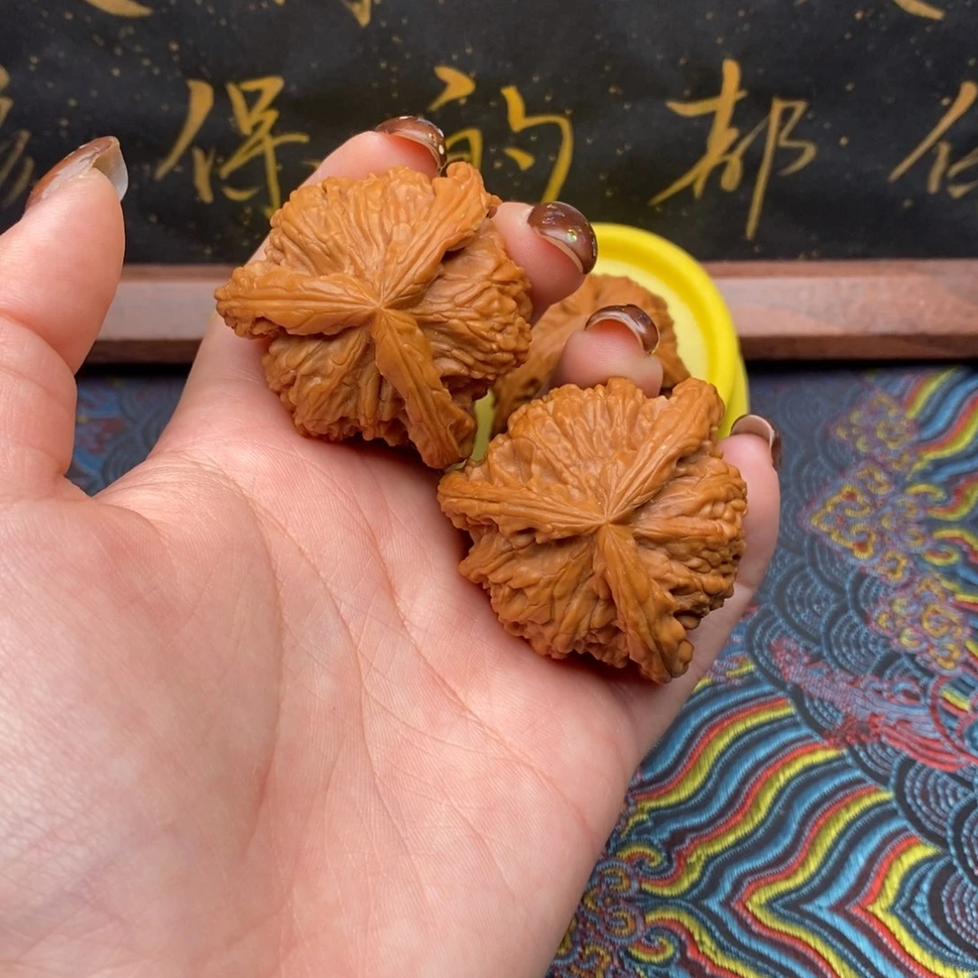 吊坠文玩核桃A**持