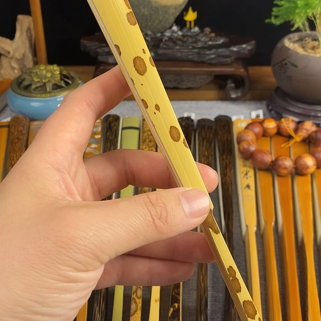 扇子折扇的时候就可以