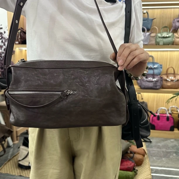 61752单肩款植鞣复古风托特包斜挎包相机包复古压纹