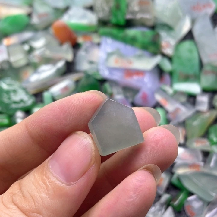 定制翡翠未镶嵌天然缅甸翡翠