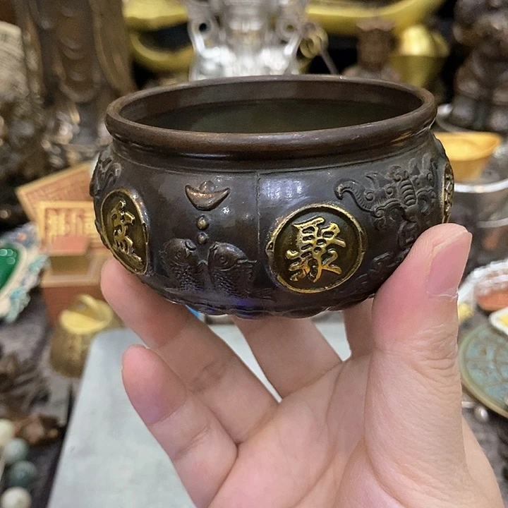 铜器工艺品一个一个