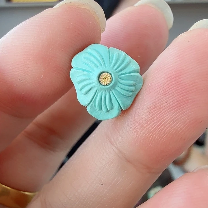 绿松石未镶嵌珠宝奇石