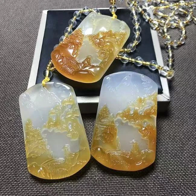 天然俏色玛瑙牌山水挂件玉石吊坠