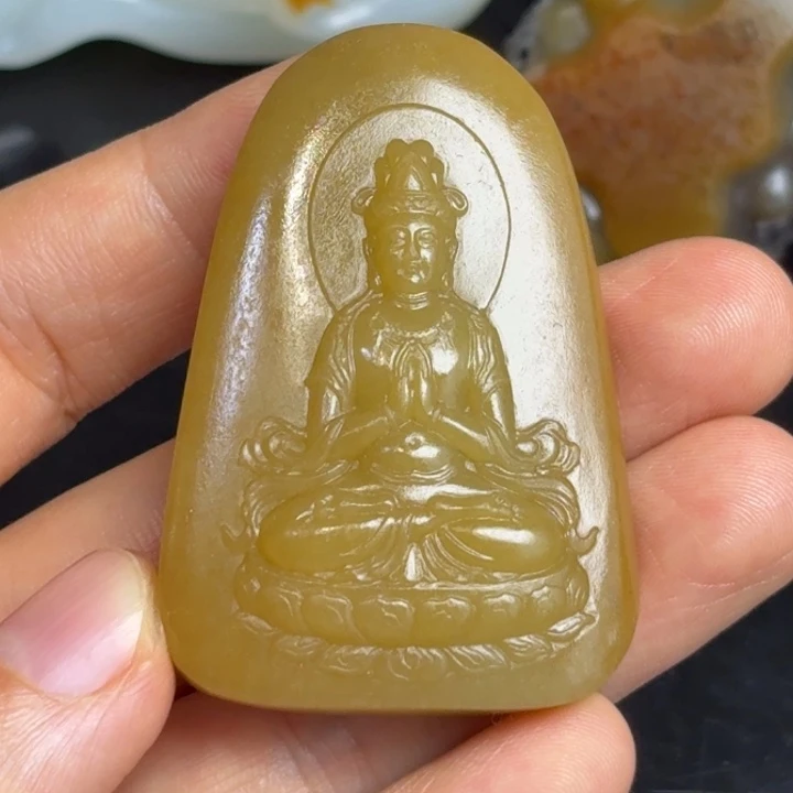 颈饰未镶嵌和田玉（白玉）
