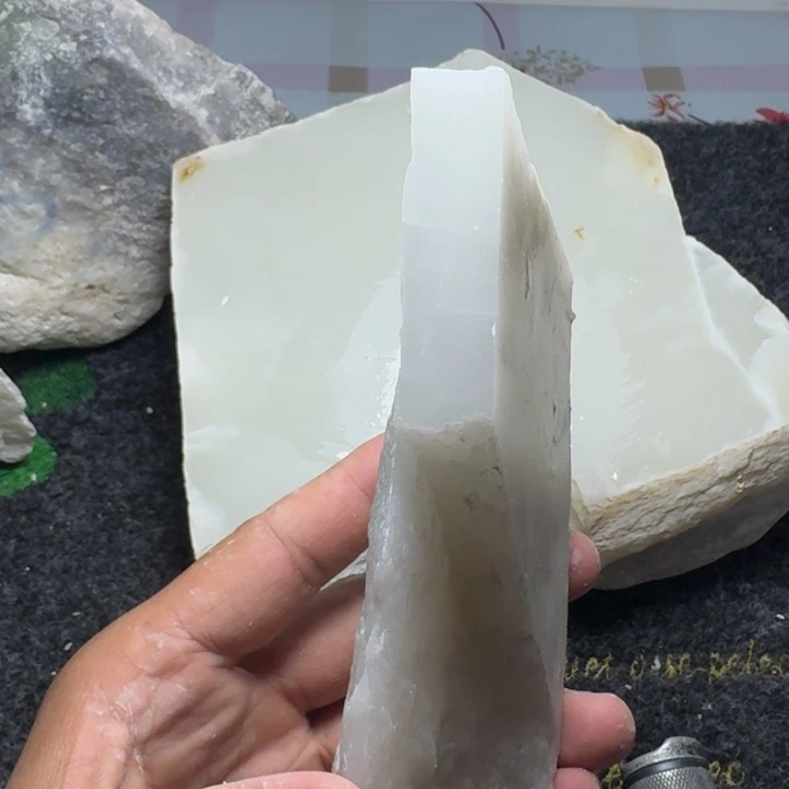 未镶嵌和田玉珠宝半成品