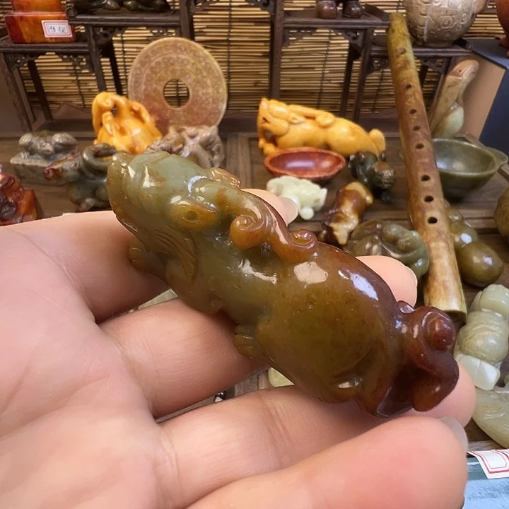 和田玉（糖玉）未镶嵌挂件