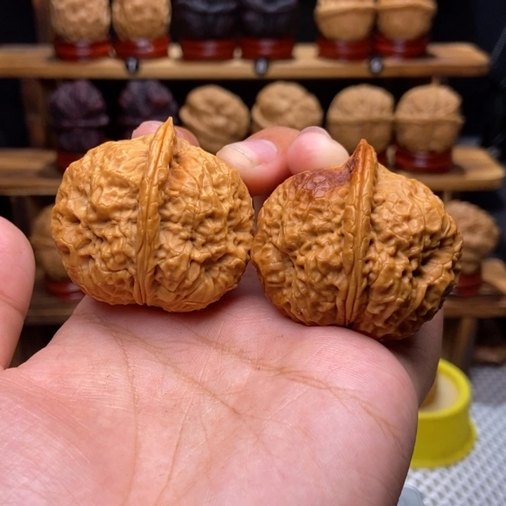 文玩核桃吊坠龙雀金蟾31