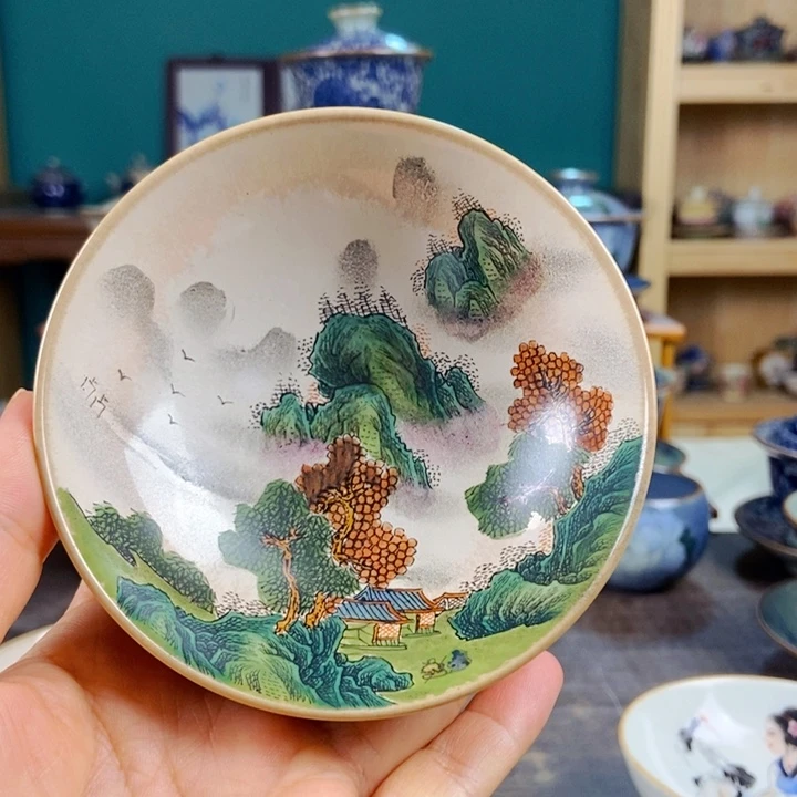 瓷片手工制作工艺精湛等