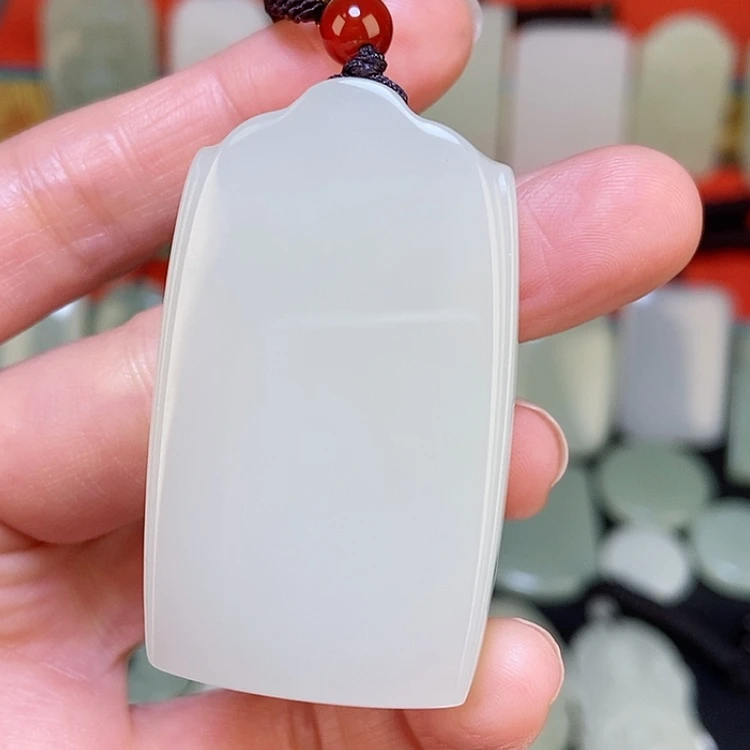 【闪购商品】颈饰未镶嵌和田玉