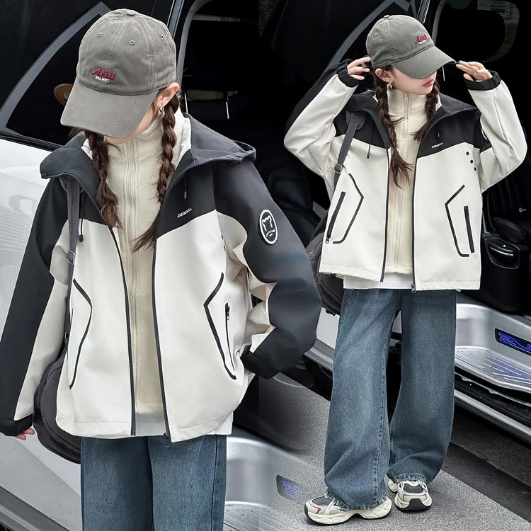 女童外套秋冬2025新款软壳三合一儿童冲锋衣防风防水户外登山服