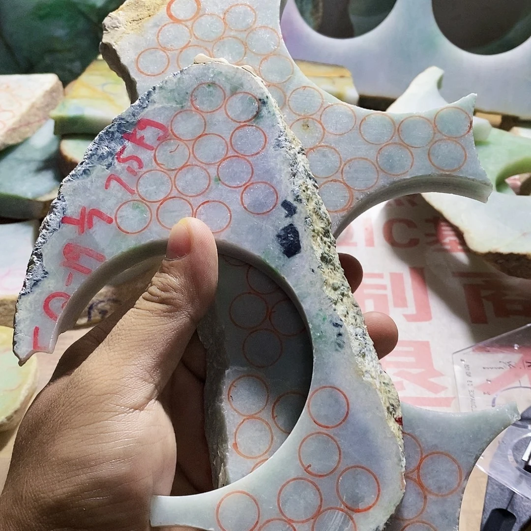 未镶嵌挂件翡翠翡翠片料