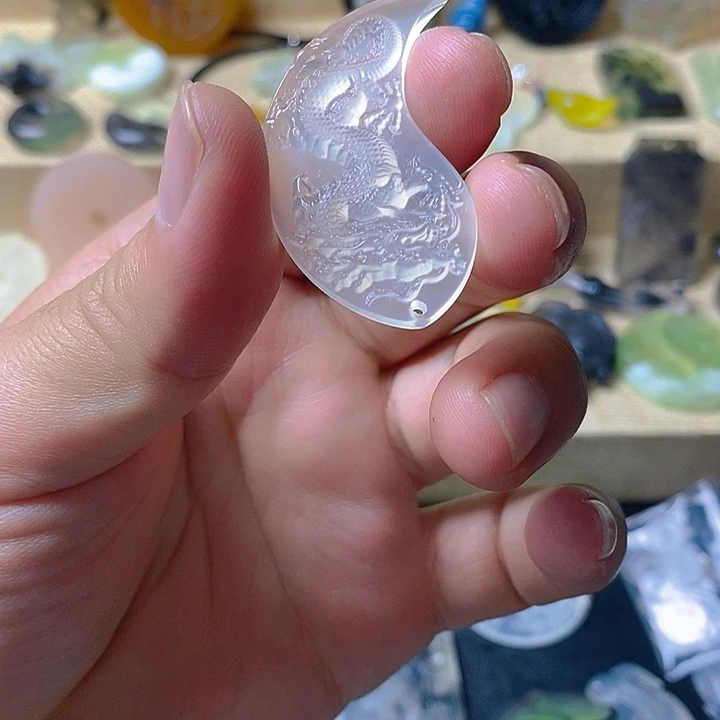 蛇纹石玉合金颈饰