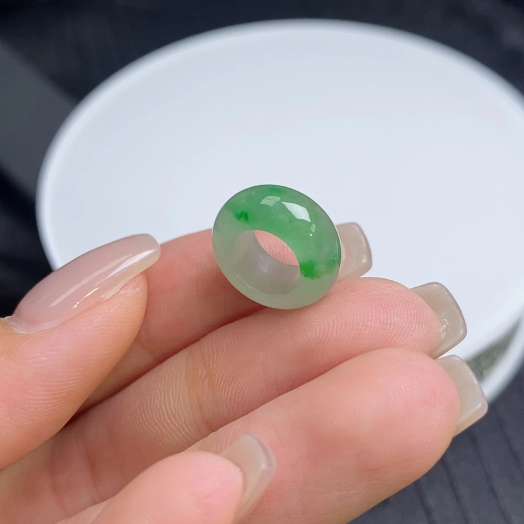 翡翠裸石飘花轮胎圈 可编手绳可做吊坠